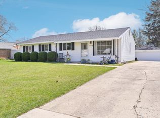 153 Cypress Dr, Bolingbrook, IL 60440