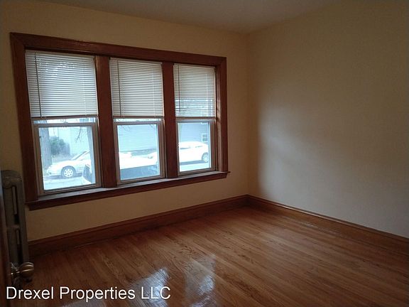 5th image of 5401 W Berenice Ave APT 1