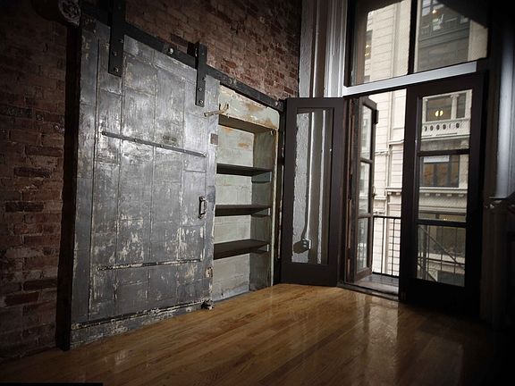 3rd image of 521 Broadway APT 3A