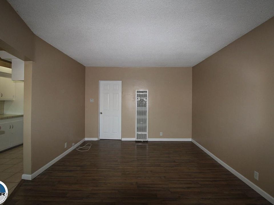 1st image of 246 E Fremont Sq #B