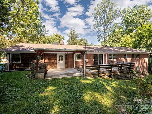 3rd image of 109 Rusty Ln