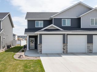 3541 Meridian Dr, Bismarck, ND 58504