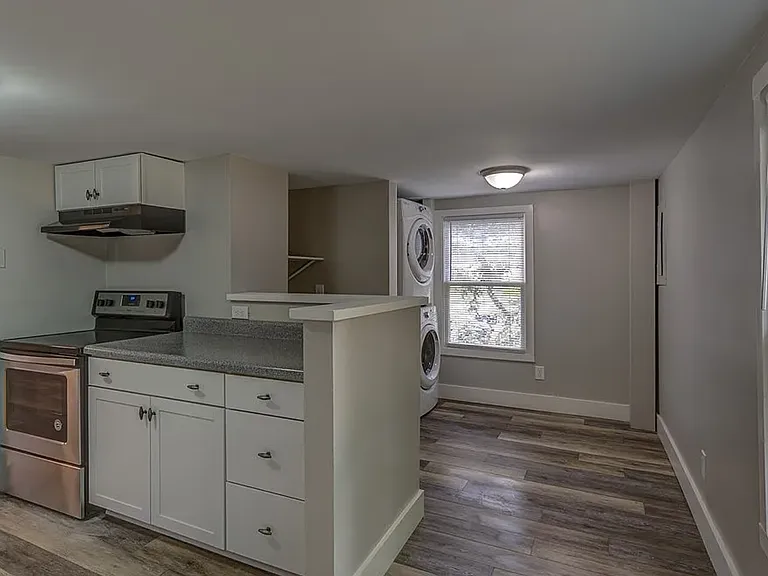 183 Hillside Dr — Photo 8
