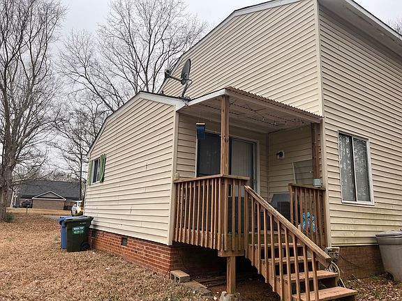 2nd image of 7520 Apple Creek Dr