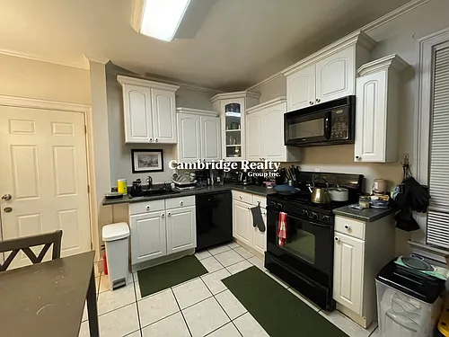 24 Sydney St Photo 1