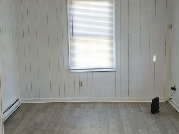 5th image of 125 Aunt Mary Ave