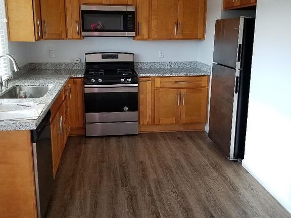 4th image of 429 Lucina St