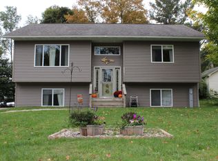 2073 Summit St, Marquette, MI 49855
