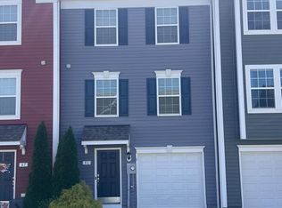 51 Cecily Way, Ranson, WV 25438