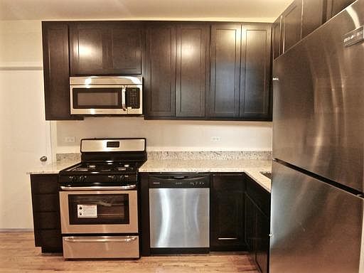 1st image of 3007 W Lawrence Ave #1