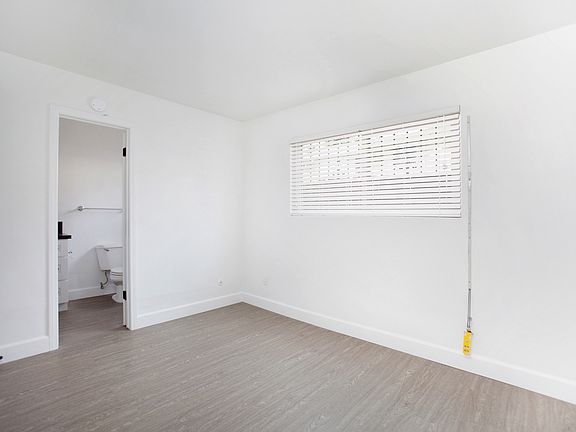 5th image of 1413 Hemlock Ave APT A