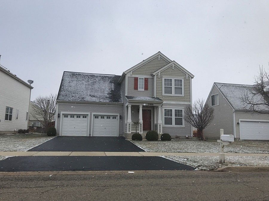 1st image of 2466 Claridge Ln