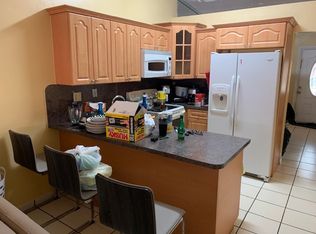 8889 NW 118th St, Hialeah Gardens, FL 33018