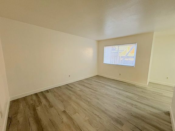 2nd image of 3310 R St APT B