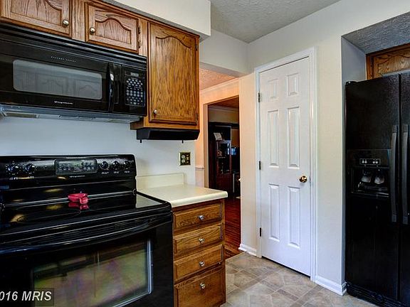 4th image of 462 Westmoreland Dr