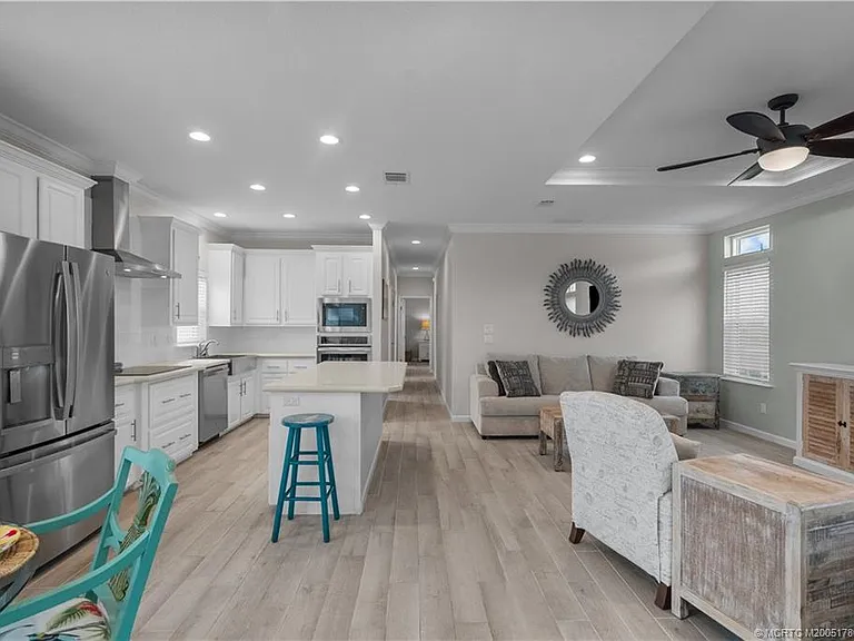 257 Coastal Dr — Photo 8