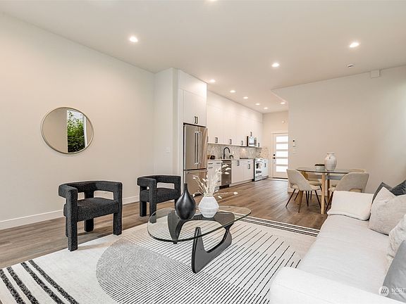 4th image of 1223 Taylor Avenue N #C