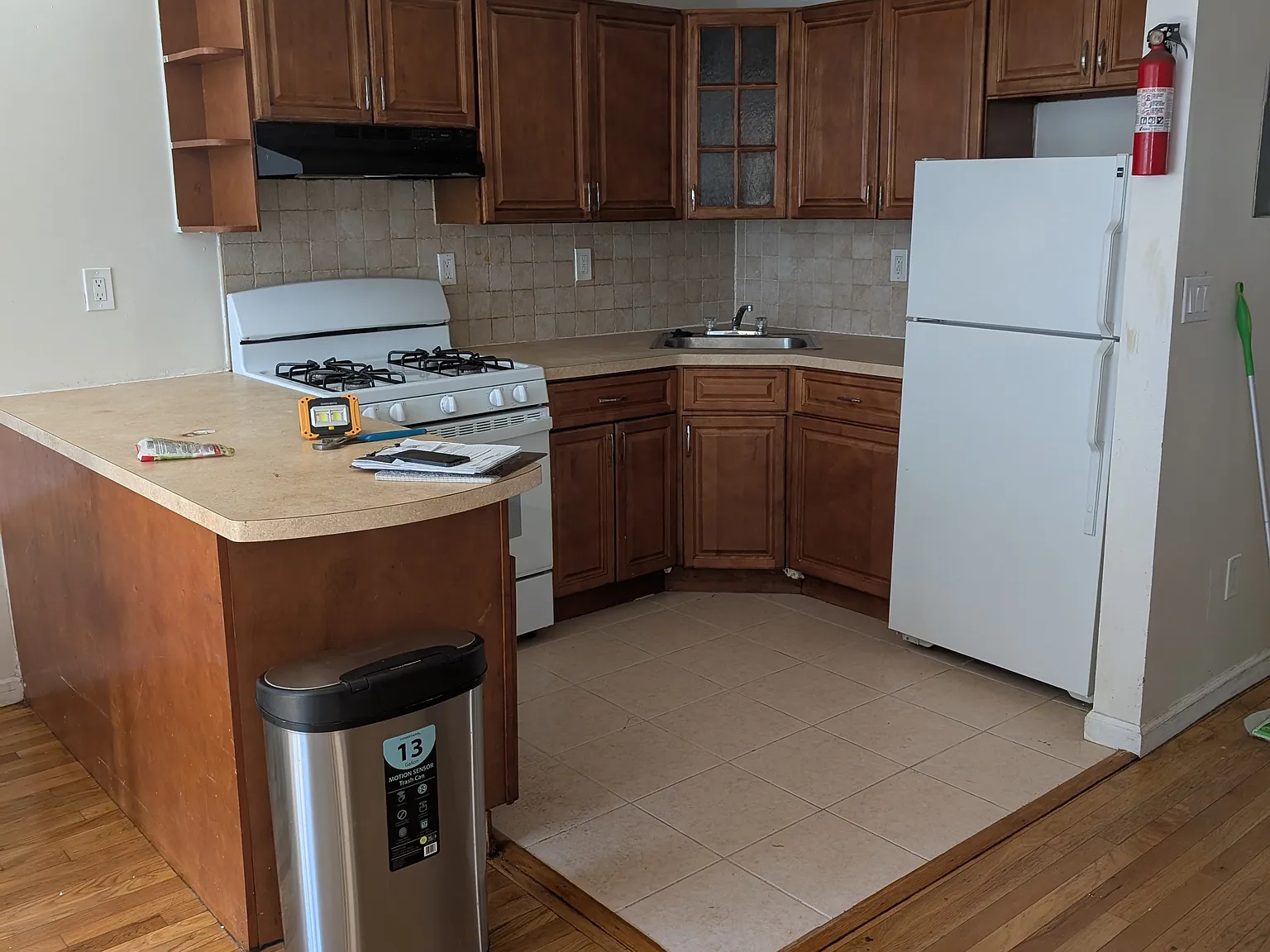 1557 E New York Ave — Photo 1