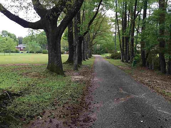 2nd image of 173 McDowell Ln