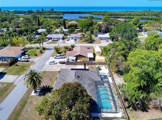 1596 Porpoise Rd, Venice, FL 34293