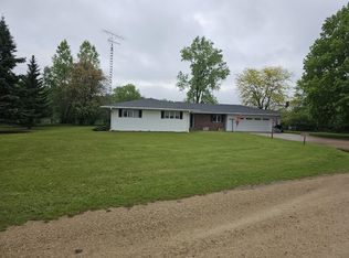 W6460 Pretty Ln, Wild Rose, WI 54984