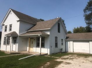 34500 63rd St, Burlington, WI 53105