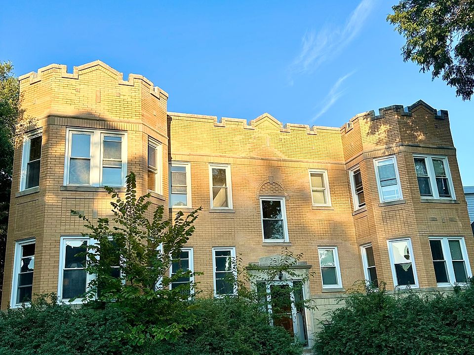 1st image of 5459 W Wellington Ave APT 2W