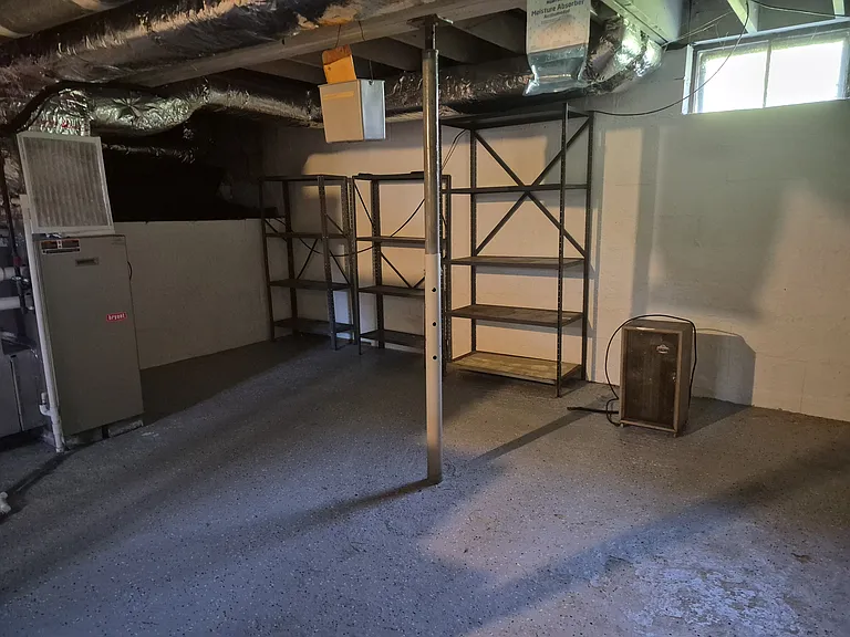 719 Oakland St — Photo 12