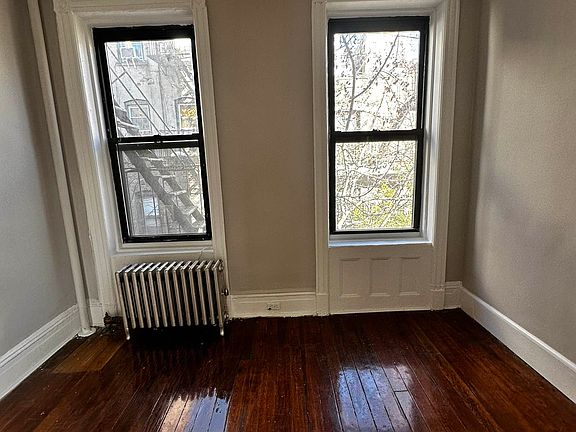 2nd image of 233 E 77th St APT 15