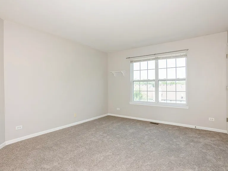 645 W Georgian Ct — Photo 9