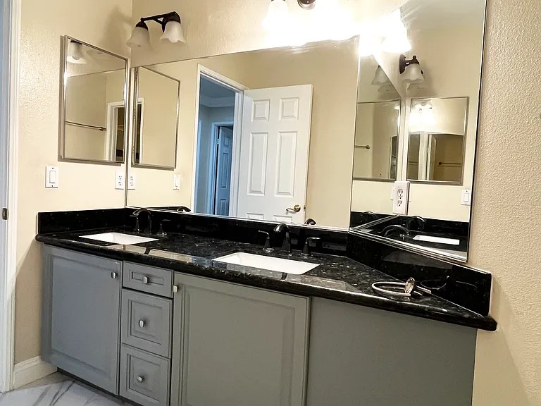 12222 Meadow Grass Ct — Photo 24