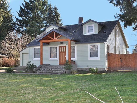 2nd image of 5811 NE 47th St