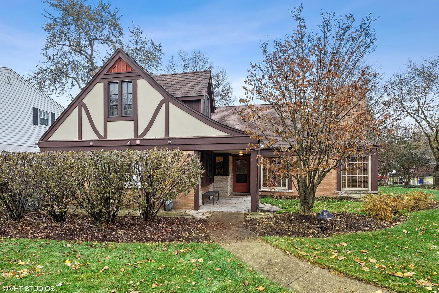 189 N Park Blvd photo 1