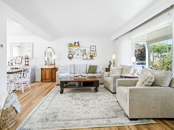 5th image of 29 Rose Ave