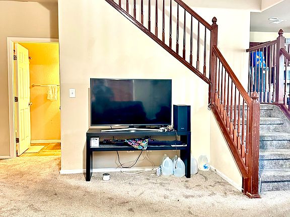 4th image of 17167 Waterhouse Cir Unit A