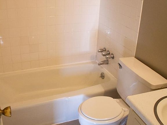 4th image of 12415 E 43rd St S APT 2B