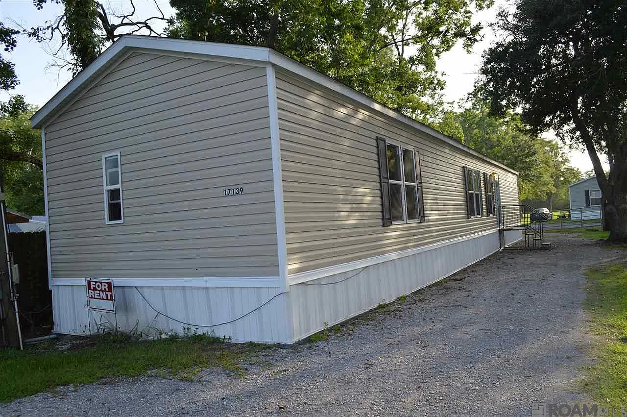 3 bed, 1280 sqft, $1,200 — Photo 1