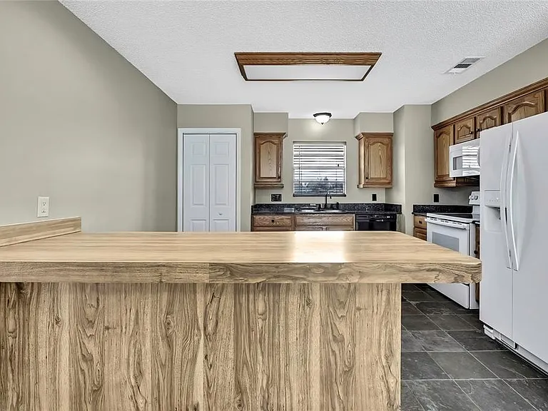 3017 Lema Dr — Photo 9
