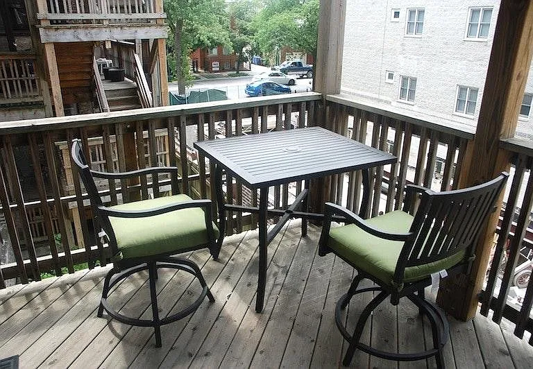 3606-08 N Bosworth Ave — Photo 9