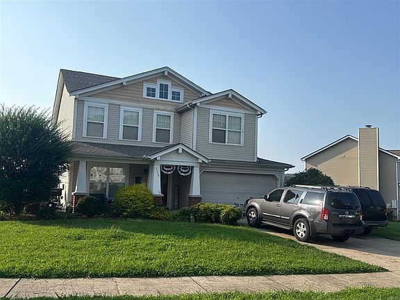 3rd image of 7113 Commonwealth Cir
