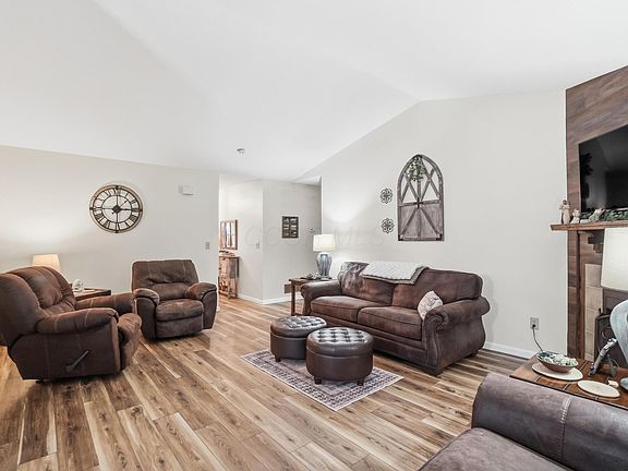 5th image of 2259 Sundew Ave
