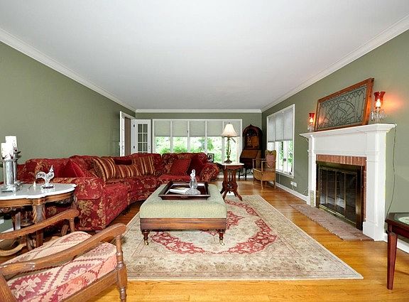 2nd image of 502 S Edgewood Ave