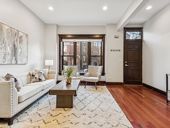 4th image of 1416 W Superior St APT 1F