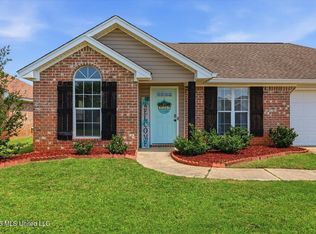 305 Cedar Grove Ln, Pearl, MS 39208