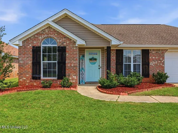 305 Cedar Grove Ln, Pearl, MS 39208