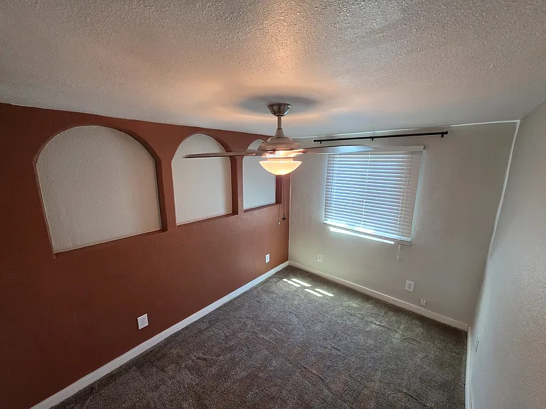 2803 E Monroe St #A — Photo 10