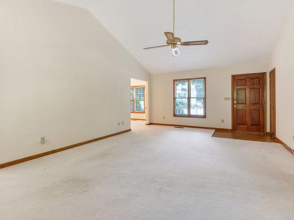4th image of 2041 Arbor Forest Dr SW