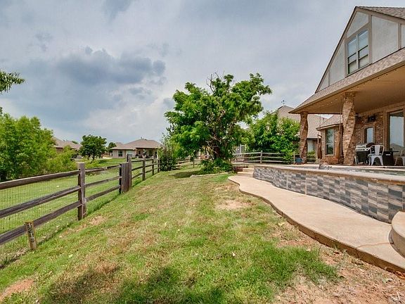 2nd image of 16605 Cordillera Way