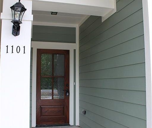 2nd image of 1001 N Gw Jackson St