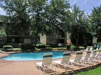 1st image of 2408 Forest Oaks Ln